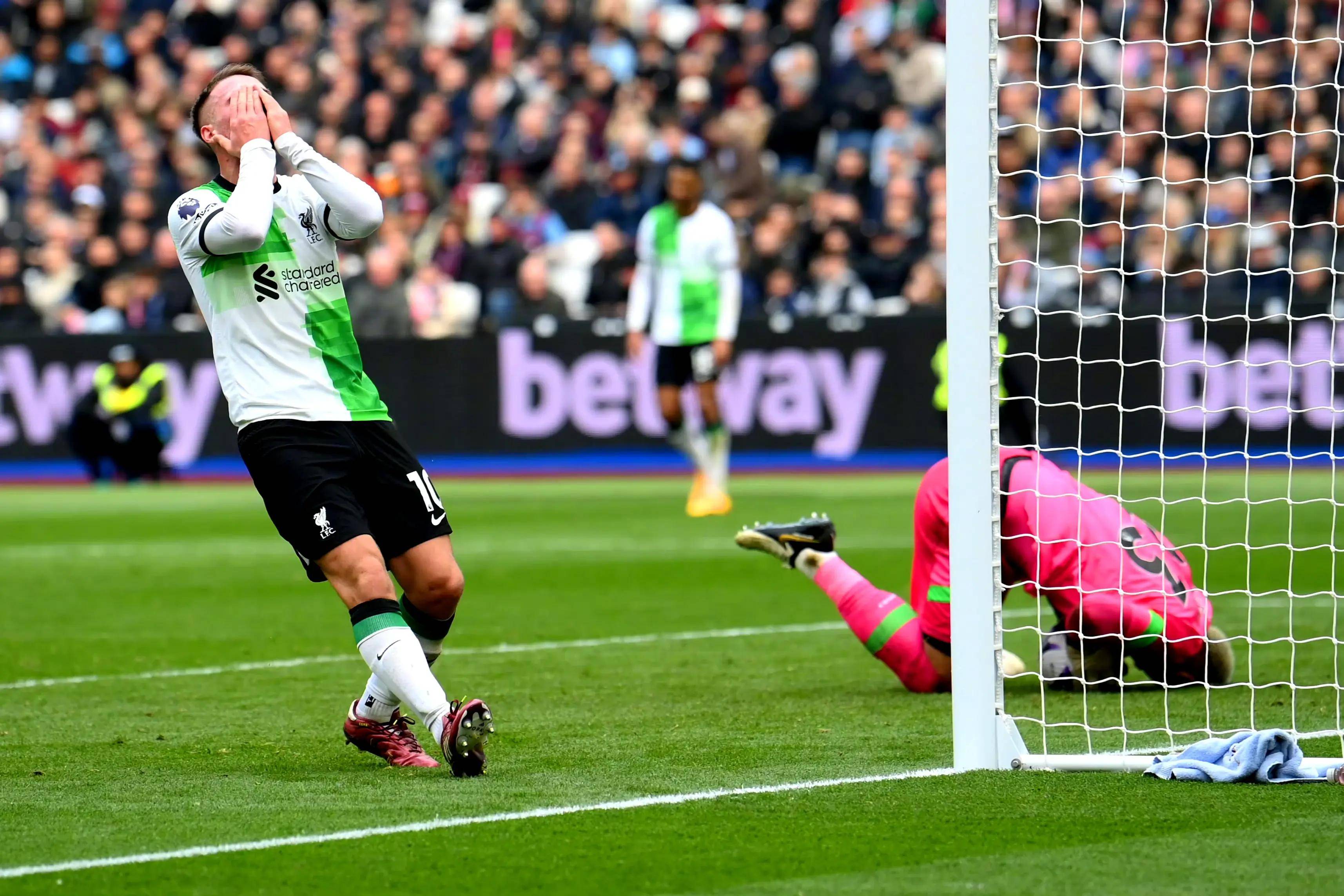 开云体育-精彩瞬间！历史性进球点燃欧洲足坛