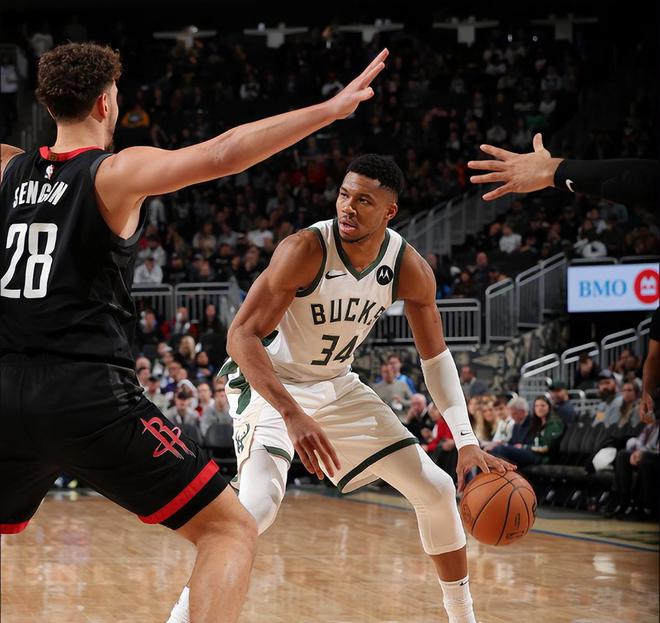 雄鹿豪取十连胜,火箭遭受三连败的简单介绍 雄鹿豪取十连胜,火箭遭受三连败的简单介绍