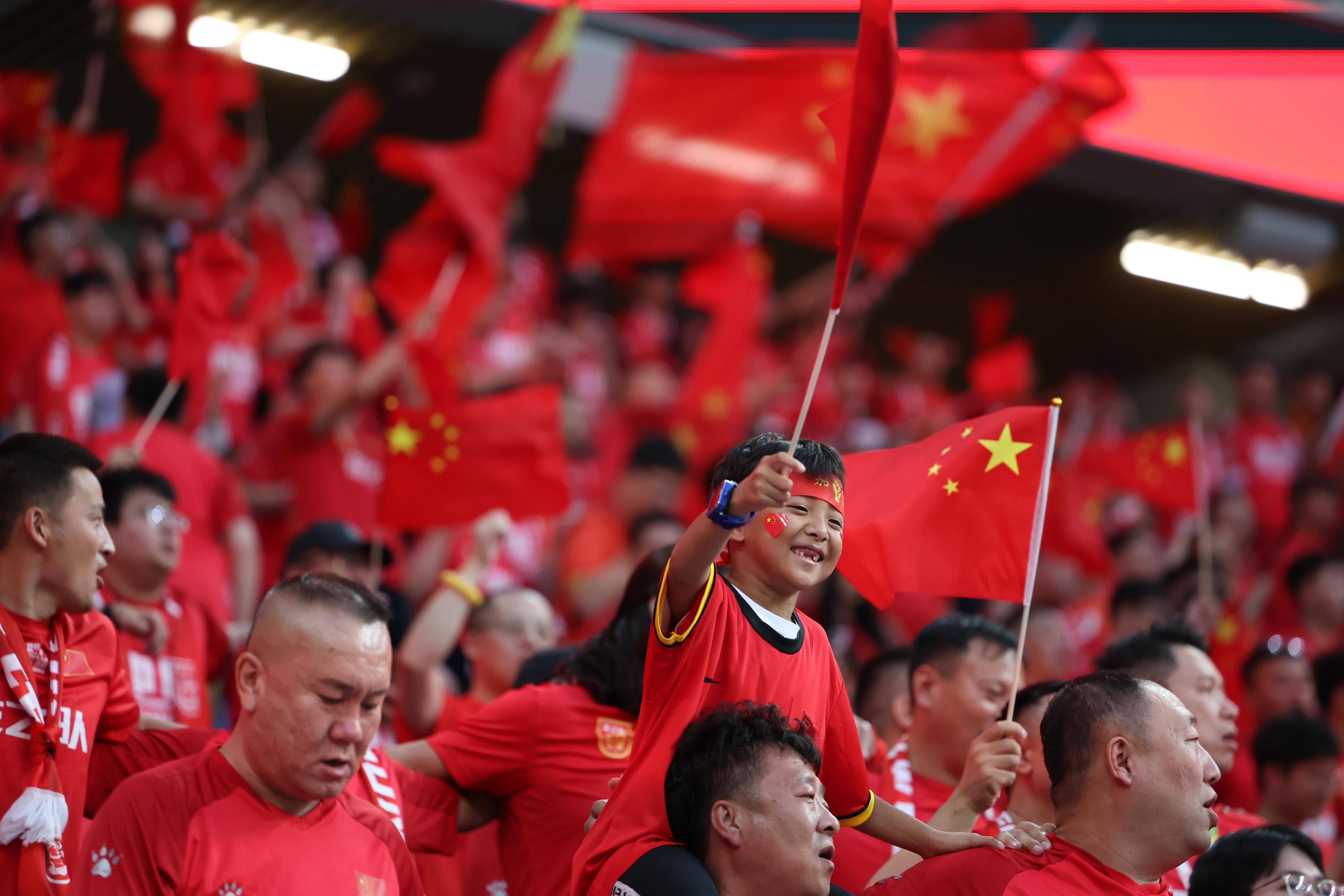 包含亚洲足球赛事精彩依旧,各路强队纷纷出击的词条 包含亚洲足球赛事精彩依旧,各路强队纷纷出击的词条