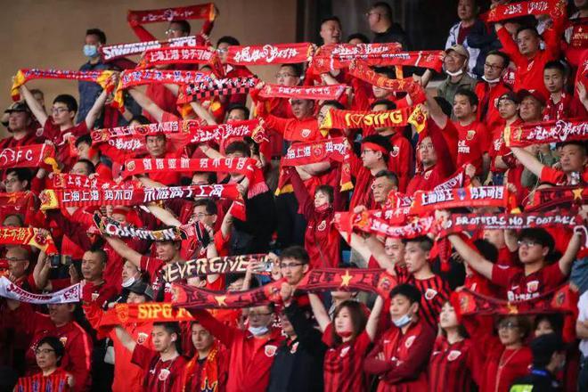 开云体育app-上海上港球员互动照片曝光，备战下一轮比赛的简单介绍