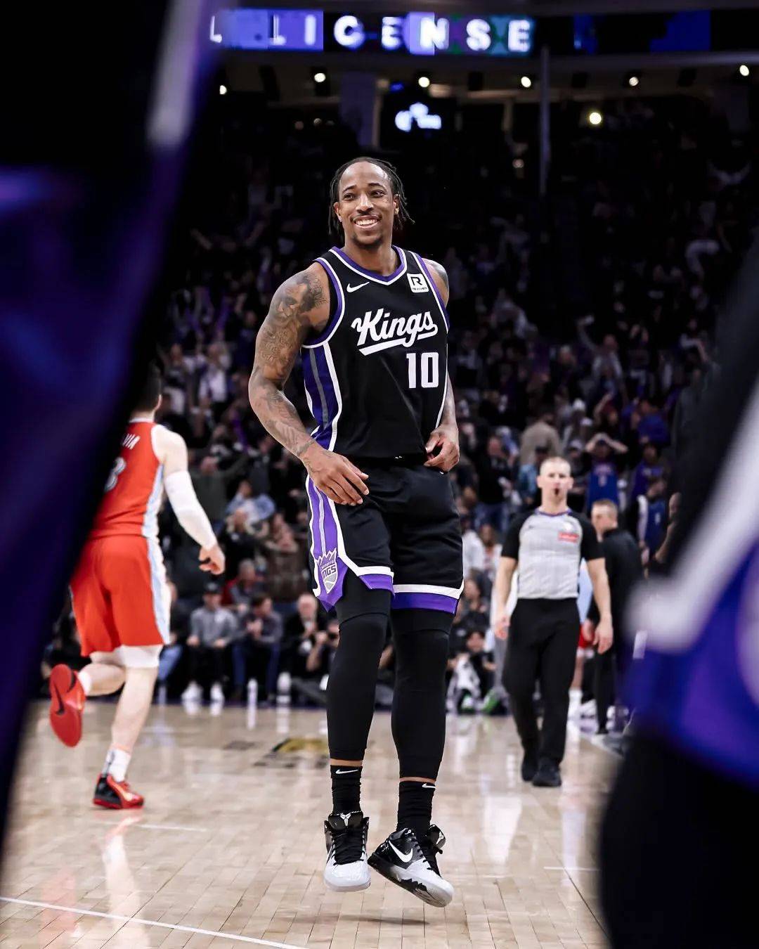 开云体育下载-埃文斯回顾赛季表现，期待新的突破