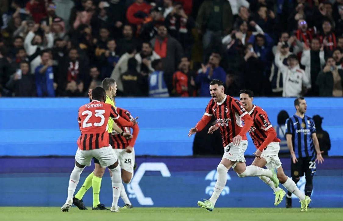 AC米兰球员集体发挥，战胜对手保持不败