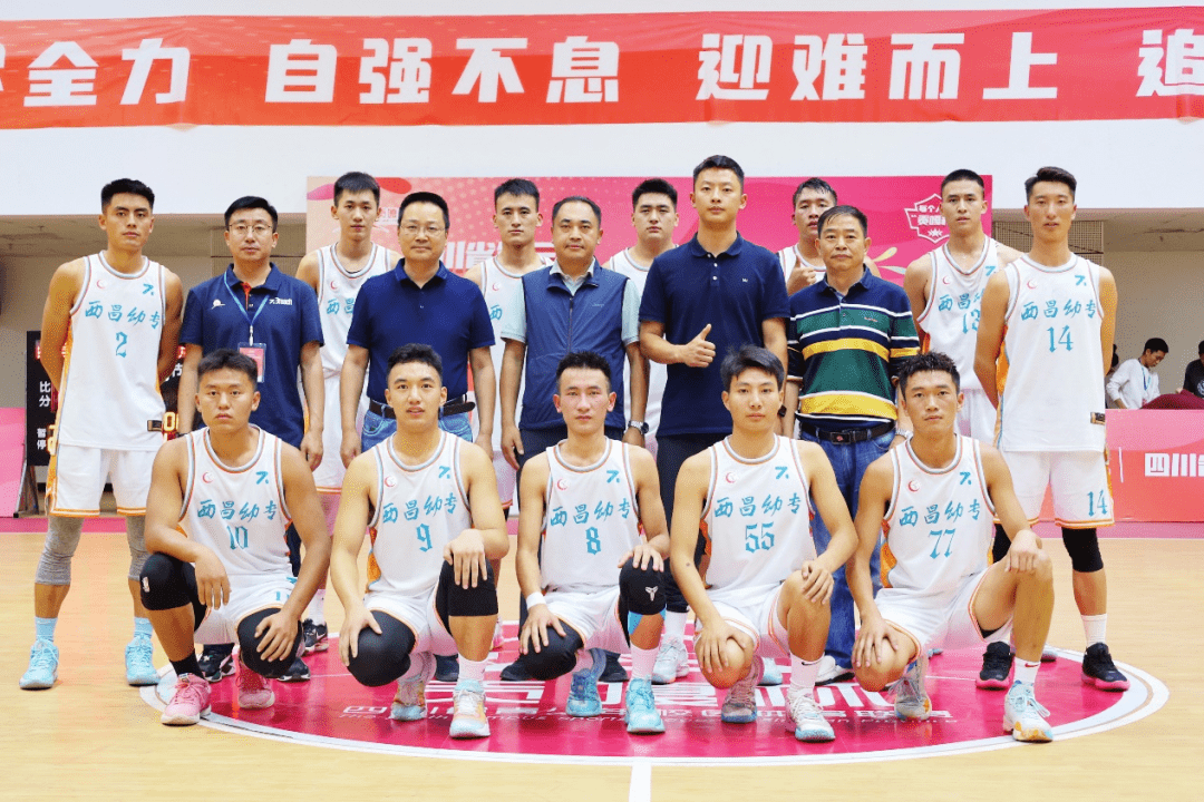 开云体育中国官网-阿拉伯球员誓死拼搏不畏强敌