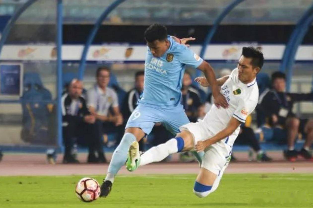 包含南美洲青年球员青睐欧洲联赛,海外转会不断增加的词条 包含南美洲青年球员青睐欧洲联赛,海外转会不断增加的词条