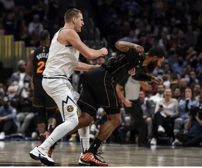 拉美赛事上演激烈对抗,球队实力越发强大的简单介绍 拉美赛事上演激烈对抗,球队实力越发强大的简单介绍