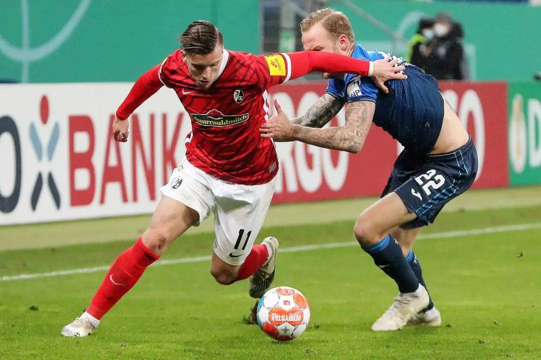 包含弗赖堡主场-战平,保持不败势头的词条 包含弗赖堡主场-战平,保持不败势头的词条