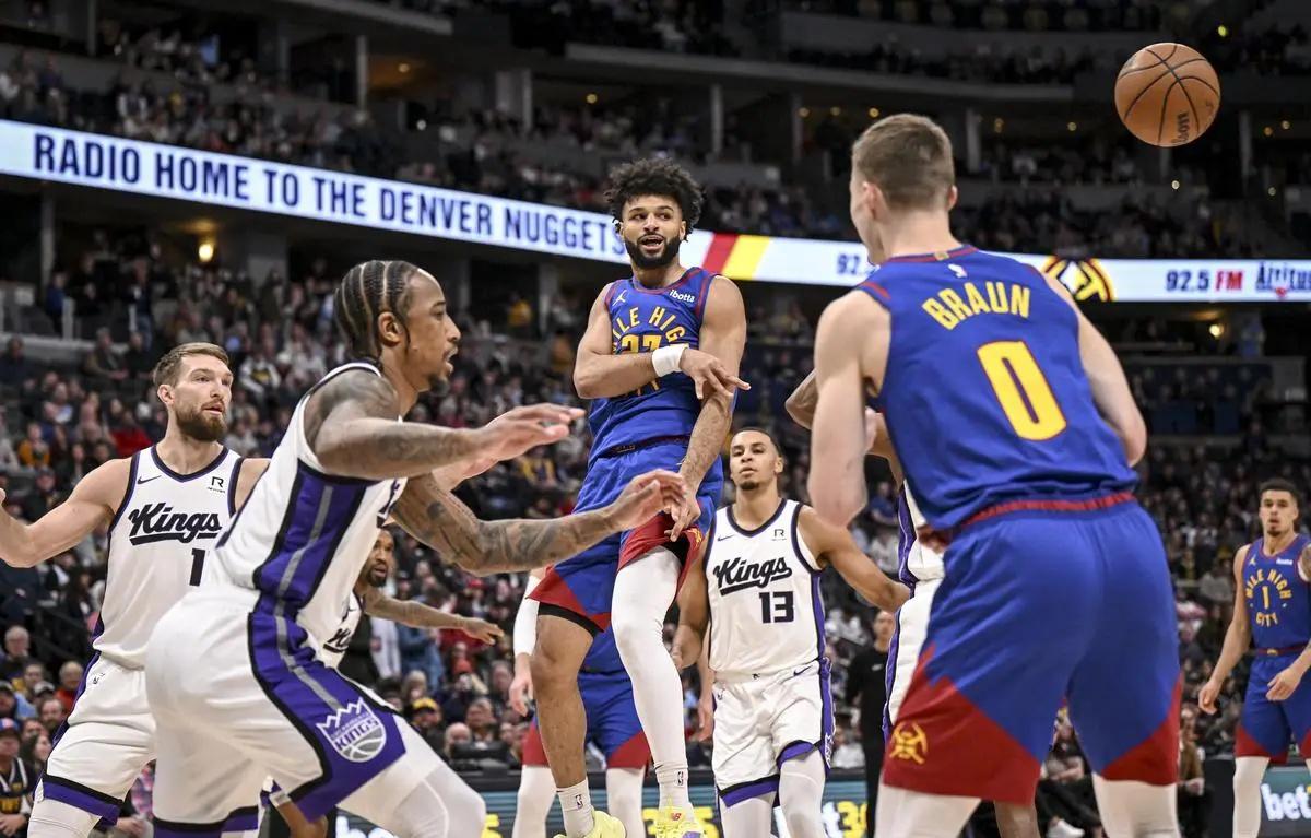 雄鹿主场全胜纪录或终结,球队需警惕后续赛程 雄鹿主场全胜纪录或终结,球队需警惕后续赛程