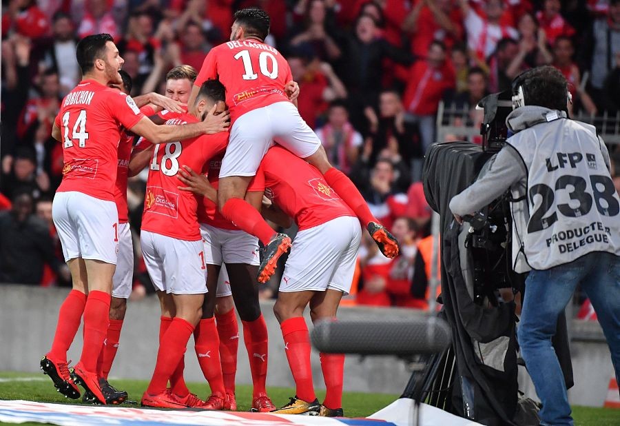 尼姆主场失利：法甲升降级悬念再次加剧的简单介绍