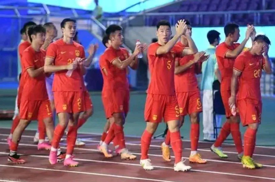 东亚足球俱乐部成功晋级下一轮，助力国内足球进步的简单介绍