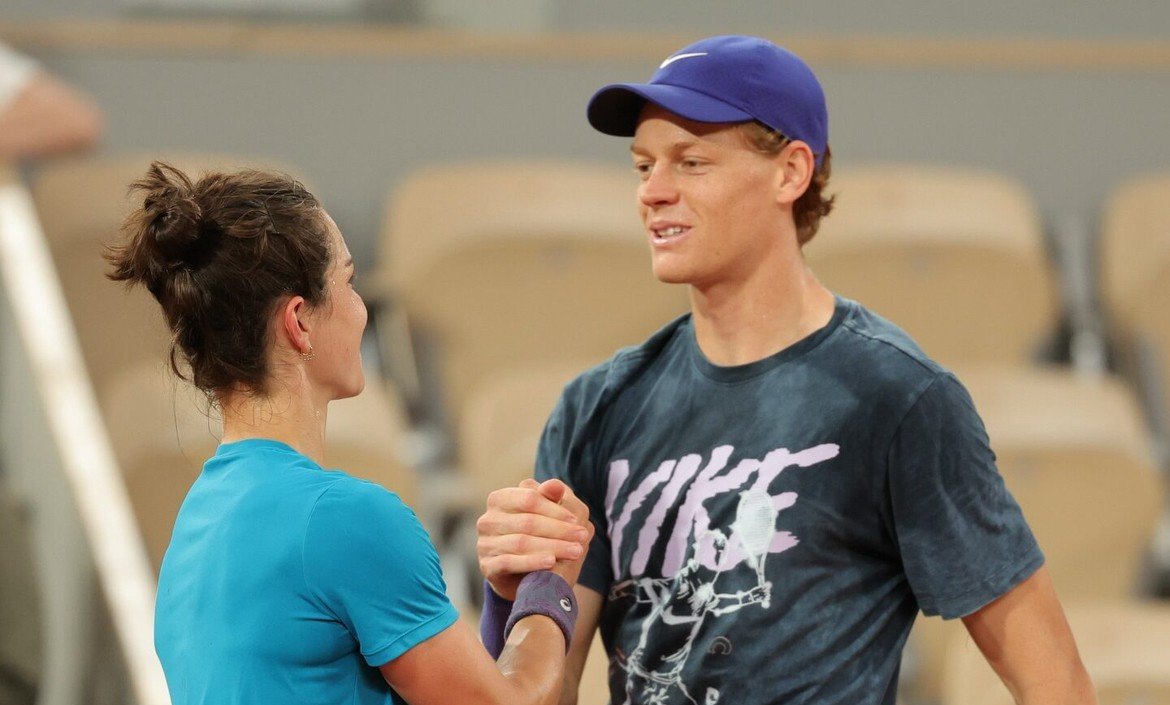 包含高水平比赛掀起热潮,各国选手实力不俗的词条 包含高水平比赛掀起热潮,各国选手实力不俗的词条