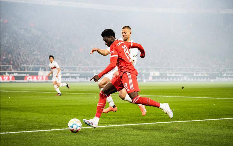 包含斯图加特球员状态回升，胜率持续攀升的词条