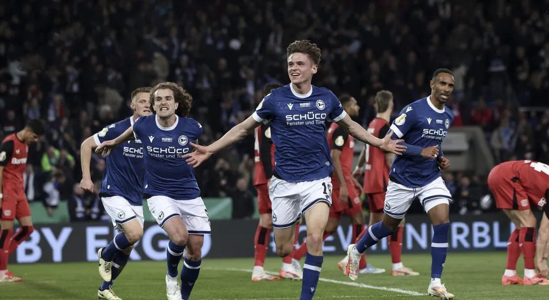 皇家马德里狂胜勒沃库森提前晋级淘汰赛的简单介绍 皇家马德里狂胜勒沃库森提前晋级淘汰赛的简单介绍