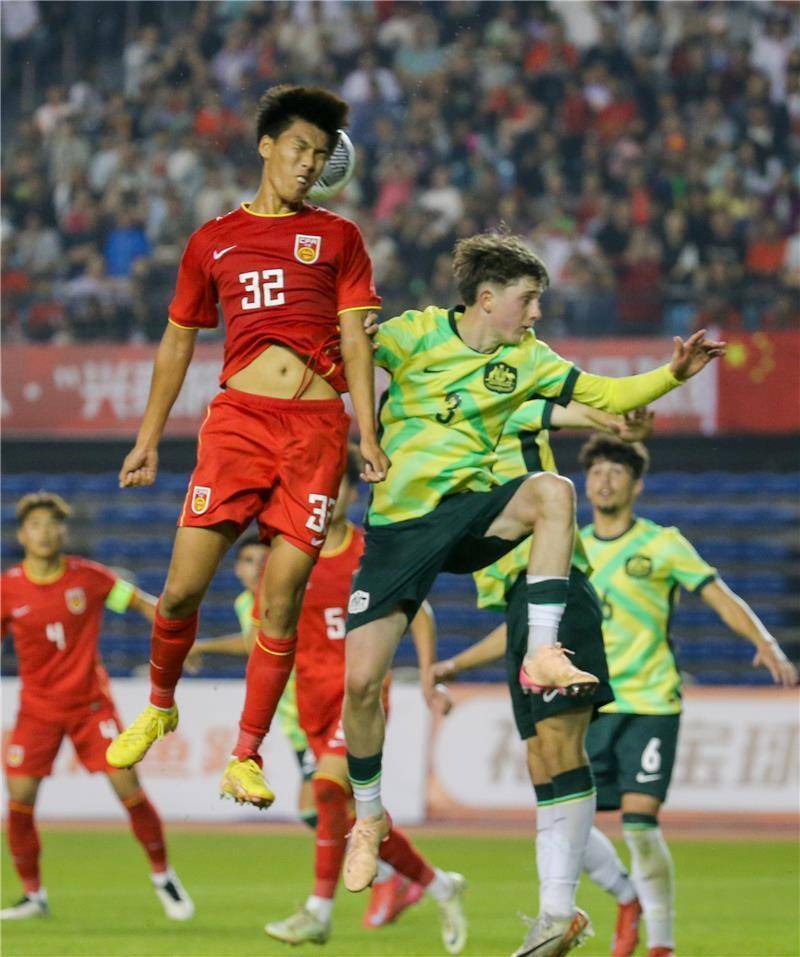 开云体育亚洲官网-包含霸气夺冠，中国足球队再次尽显雄风的词条