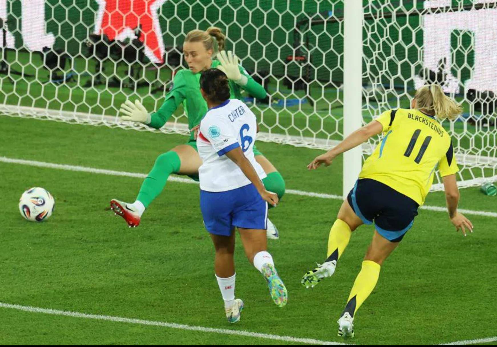 瑞典女足战胜对手，晋级四强